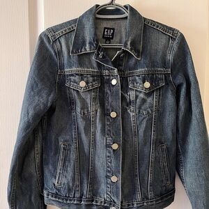 GAP Blue Jean Jacket Classic Denim Style